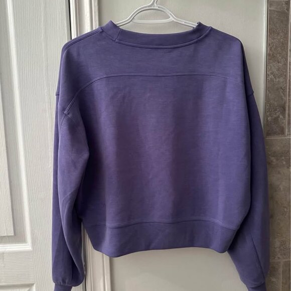 Lululemon softstreme perfectly oversized crop crew - Picture 2 of 3